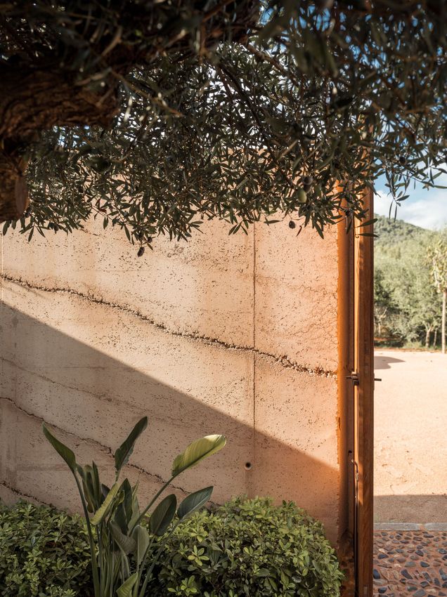 Can Alou - Eugeni Aguiló Photographer