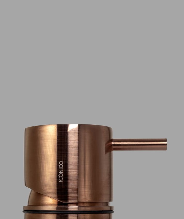 Icónico Vol. III - Eugeni Aguiló Photographer