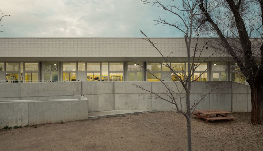 Education Center P. Salas i Xandri - Eugeni Aguiló Photographer